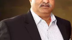 రోడ్లు తవ్విస్తారు..కేబుళ్లు ఎత్తుకుపోతారు: ఏబీవీ సంచలన విశ్లేషణ