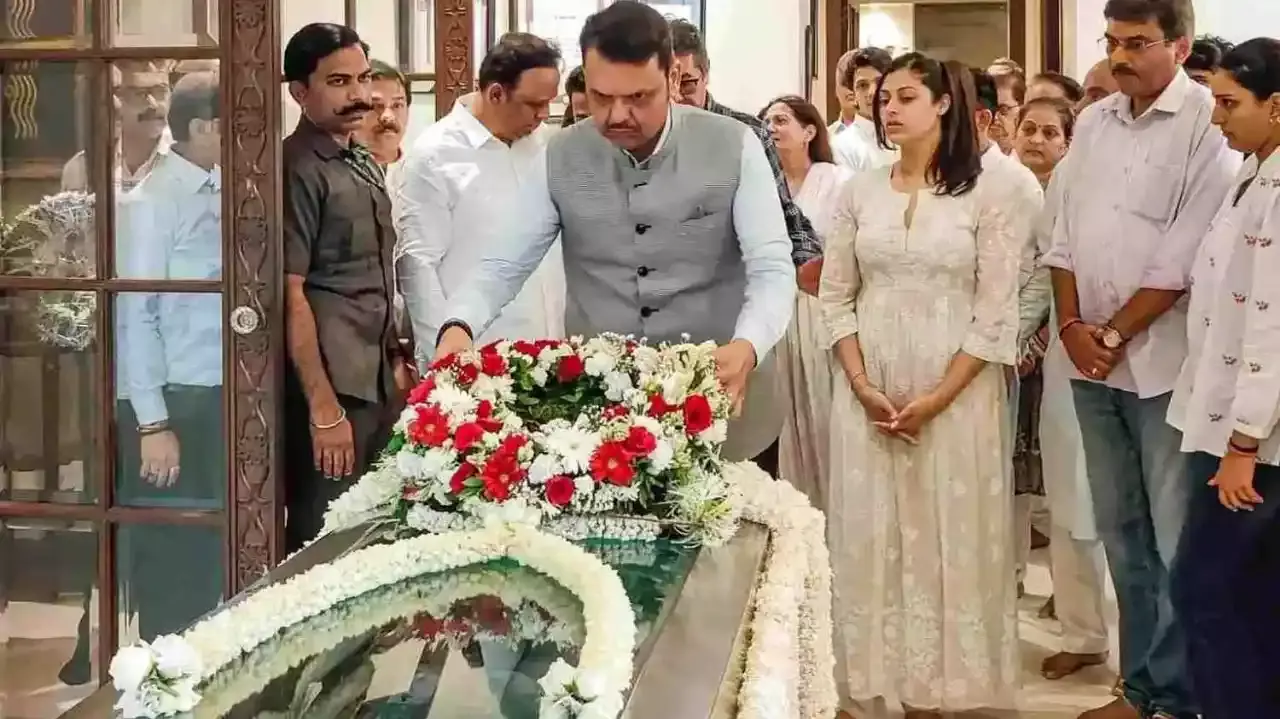 ఆశా భోస్లేకు నేడు ప్రభుత్వ లాంఛనాలతో అంత్యక్రియలు..