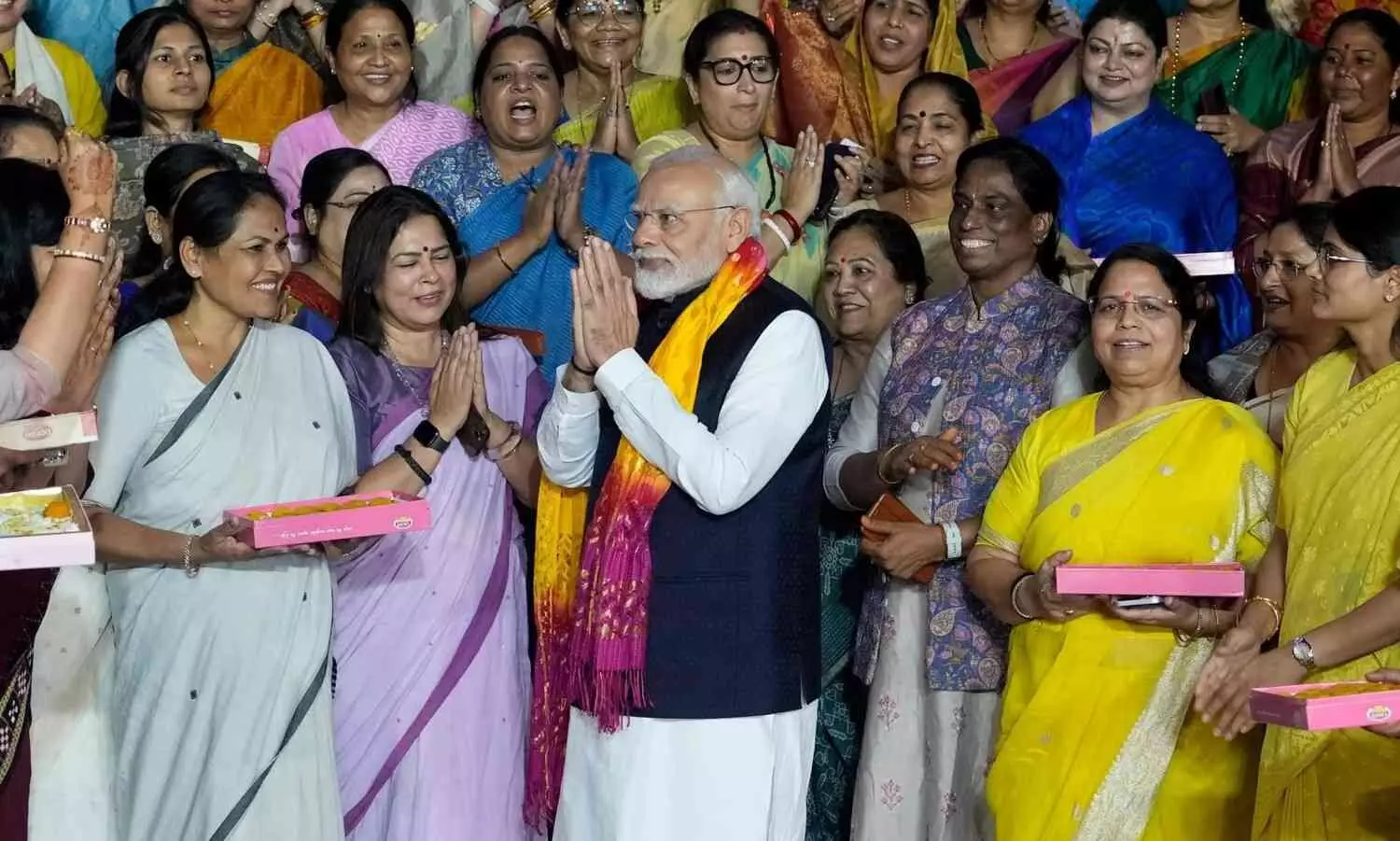 జనగణన, కుల గణనపై కొత్త రాజకీయ పోరు.. జనగణన, కుల గణనపై కొత్త రాజకీయ పోరు..