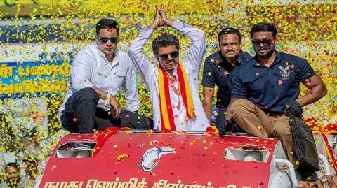 ’విజయ్ చెప్పింది నిజమైంది‘..వైరల్ అవుతున్న నినాదం