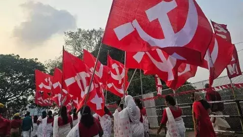 క్యాంపస్‌లో కమ్యూనిస్టు చైతన్యం.. పార్టీలో మాత్రం యువత కరువు!