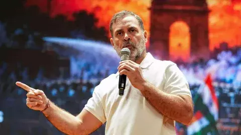 రాహుల్ గాంధీకి సుప్రీంకోర్టులో ఊరట